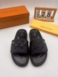 Picture of Louis Vuitton Slippers _SKULVsz38-46jyh0710786